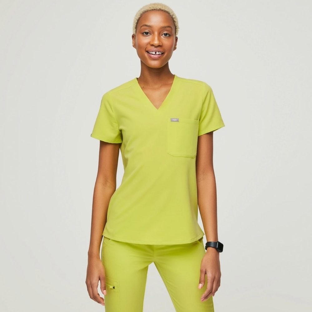 Figs scrub top Citrine